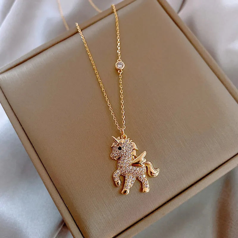 Collier Pendentif Tasse de The en Or