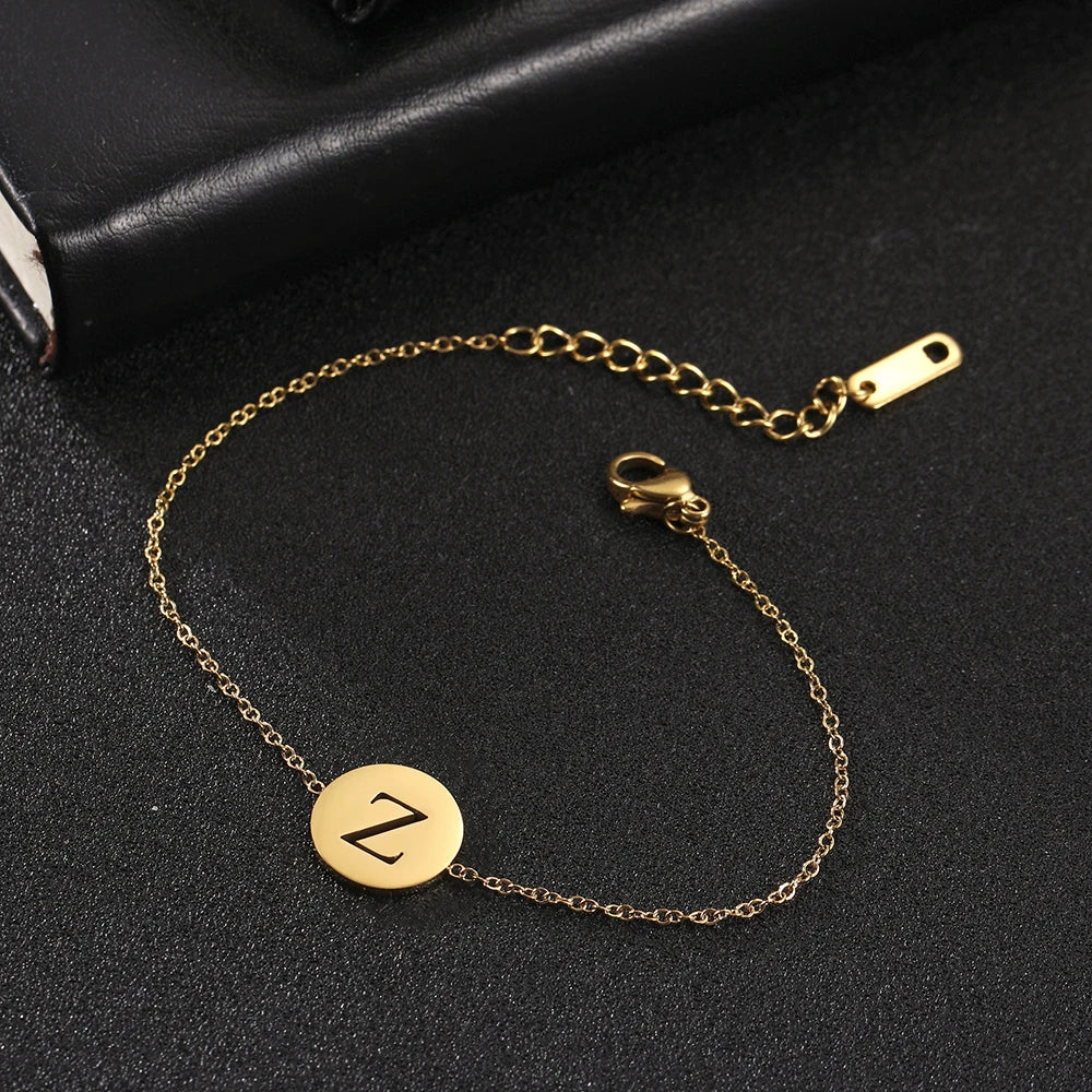 Amara™ | Bracelet initiales en acier inoxydable
