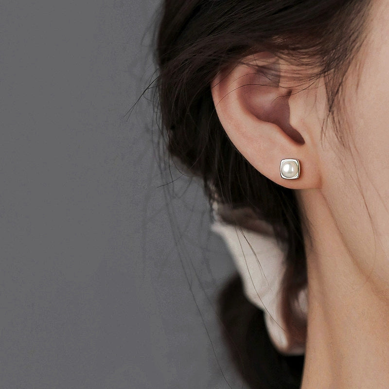 Boucles d'oreilles pendantes en perles d'eau douce élégantes