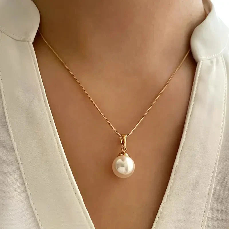 Collier de Perles Élégant et Gracieux