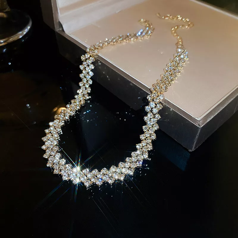 Collier Etincelant Elegant
