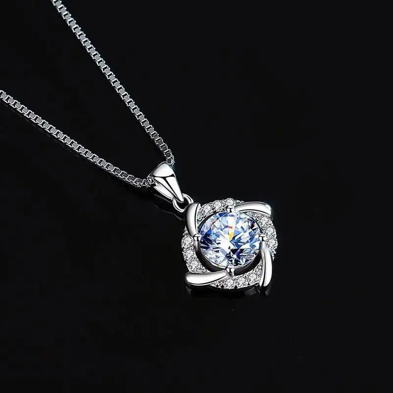 Collier Cristal en Forme de Fleur en Argent