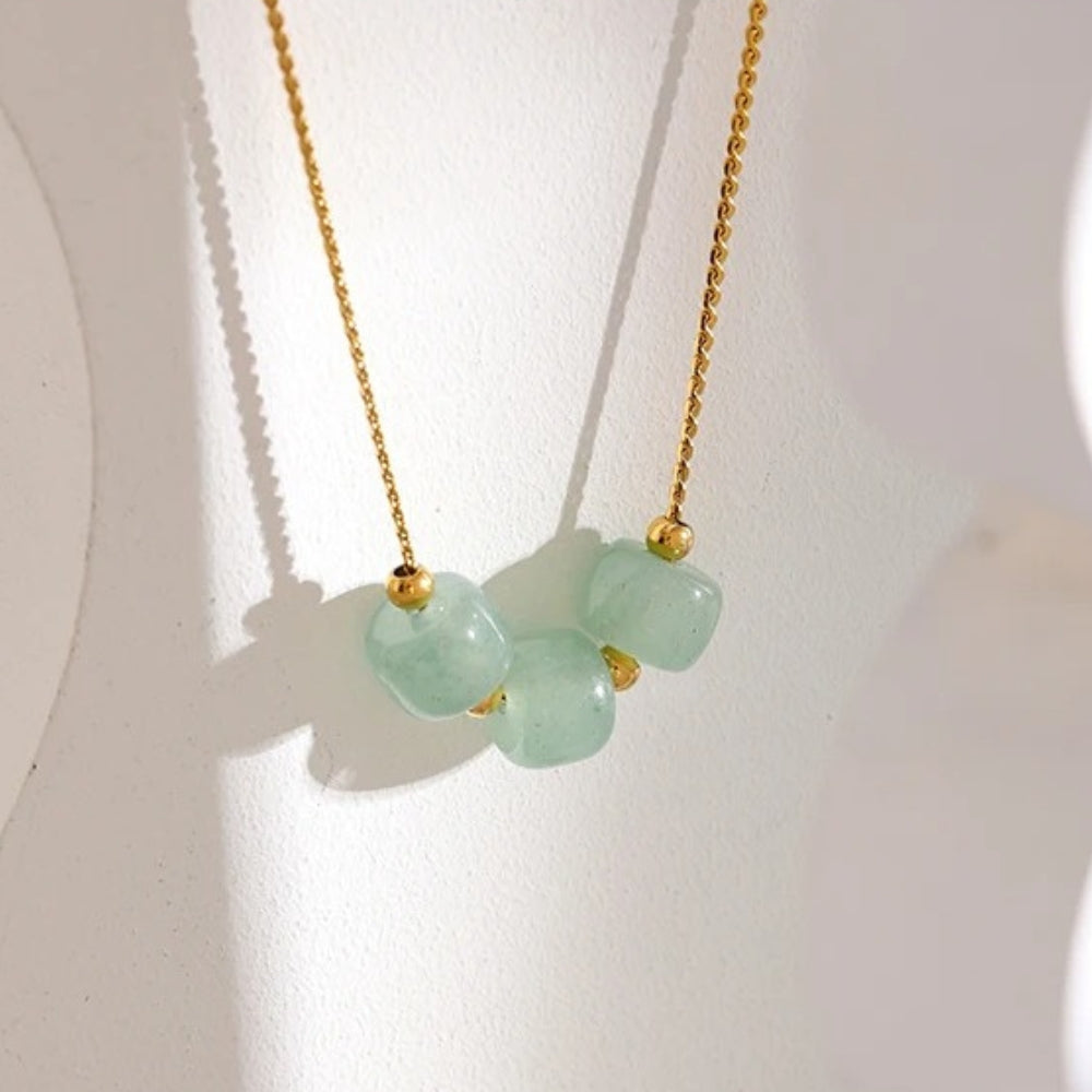 Collier Pendentif Patins a Roulettes en Or