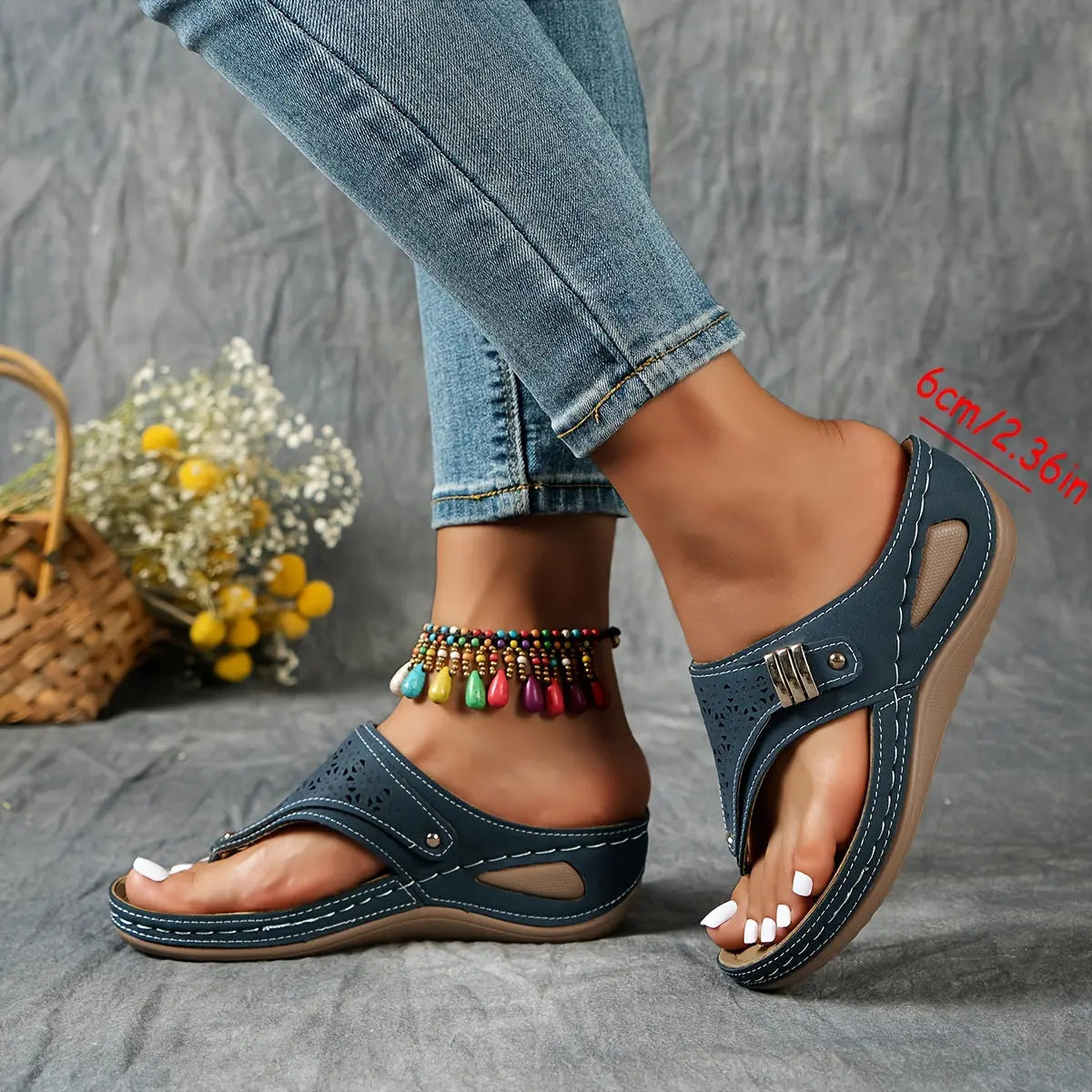 Élodie™ – Sandales Tong à Semelle Compensée