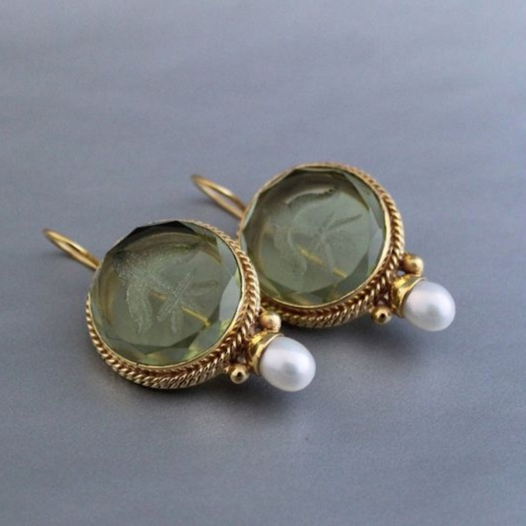 Amélie™ | Boucles d’oreilles vintage avec pierre verte et perle