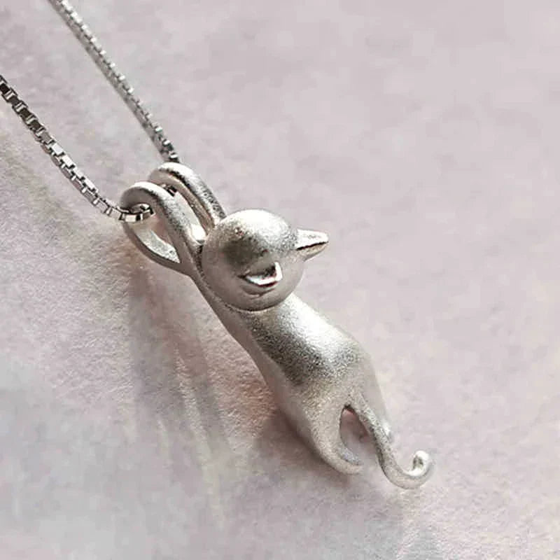 Collier Pendentif Noeud Infini en Argent