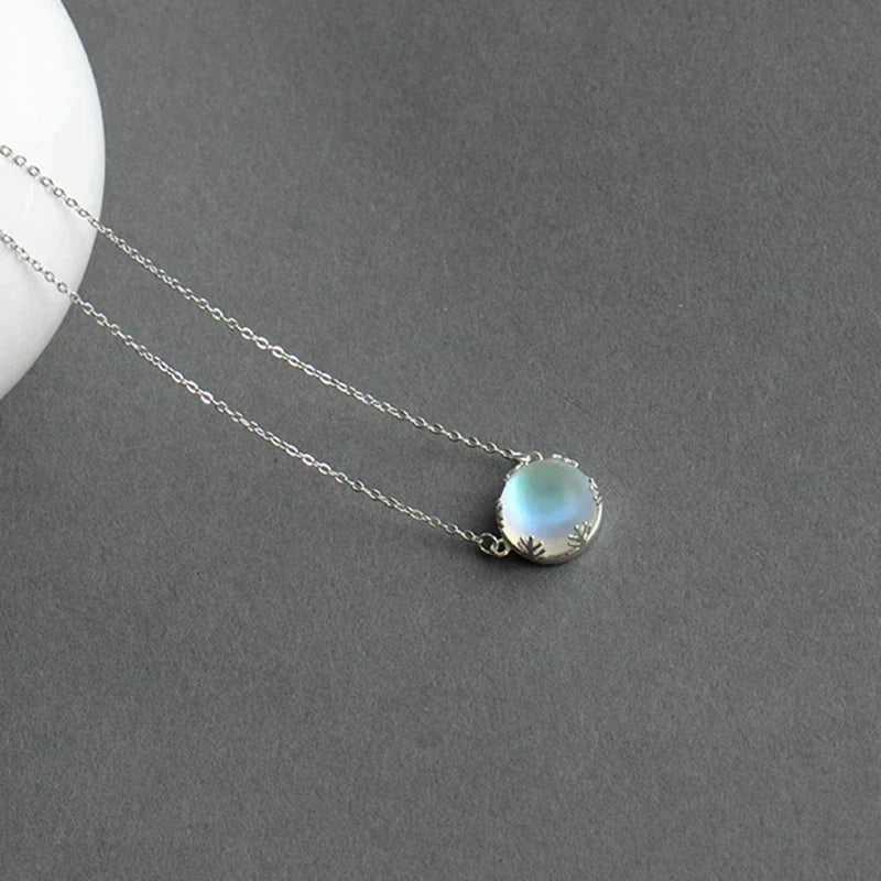 Collier Breloque Couronne Royale en Or
