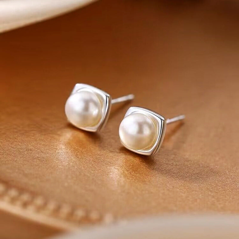 Boucles d'oreilles pendantes en perles d'eau douce élégantes