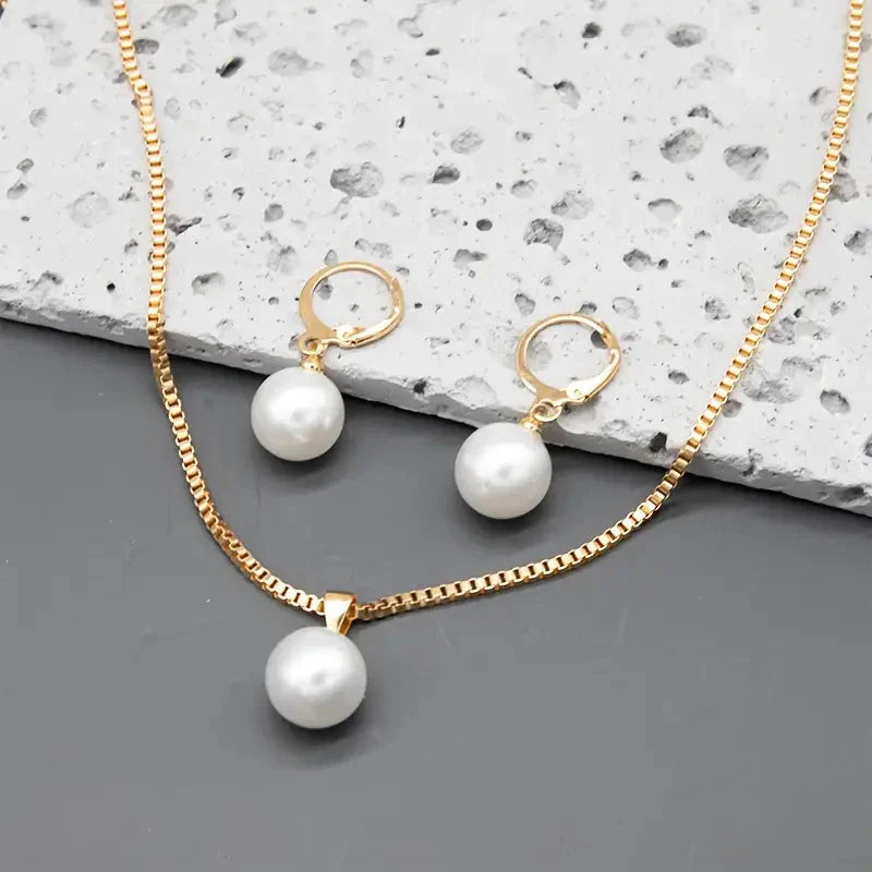 Collier de Perles Élégant et Gracieux