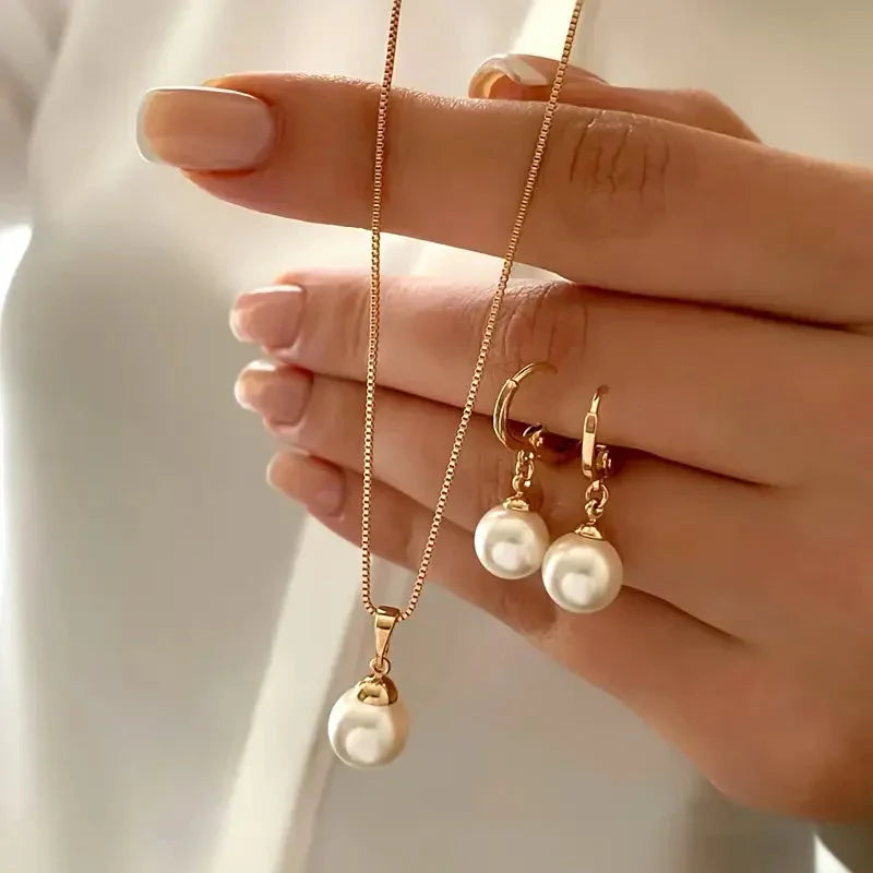 Collier de Perles Élégant et Gracieux