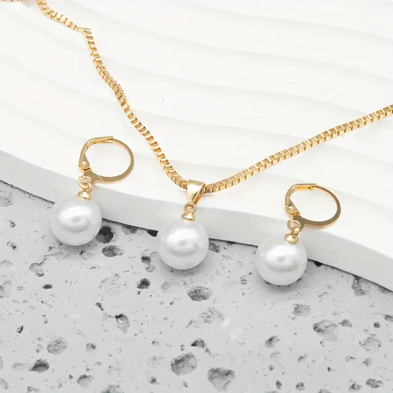 Collier de Perles Élégant et Gracieux