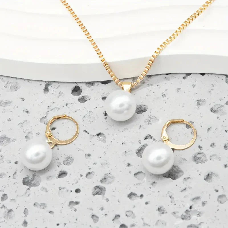Collier de Perles Élégant et Gracieux