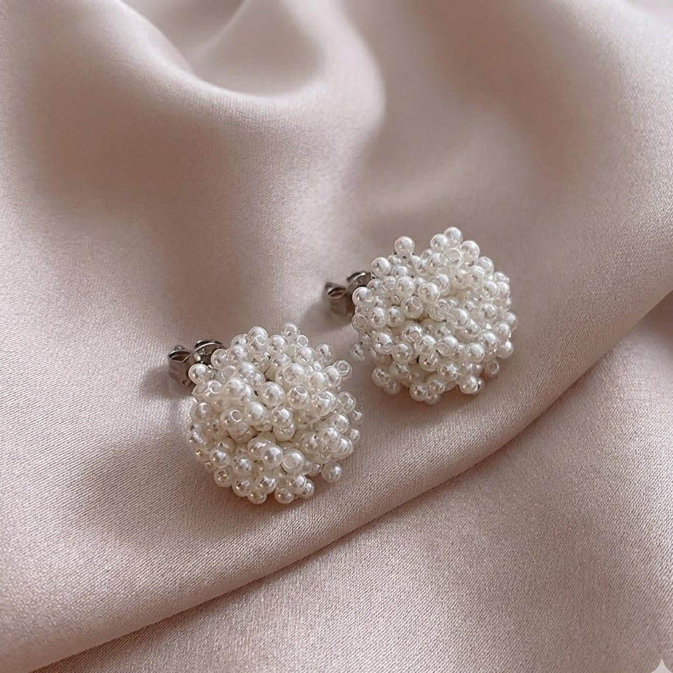 Boucles d'oreilles en perles incrustées élégantes