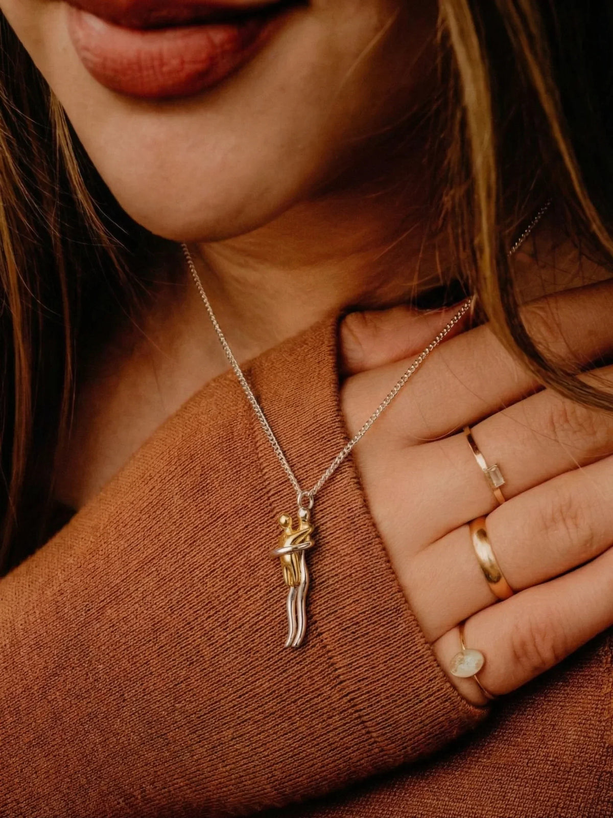 L'Étreinte Éternelle – Parent et Enfant