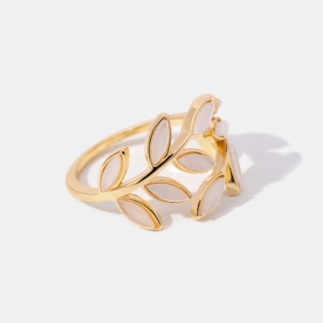 Serene – Bague feuille dorée