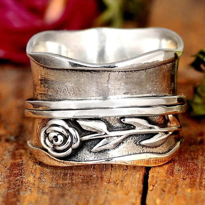 Bague Vintage en Argent Motif Fleur