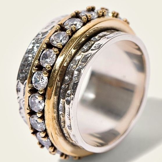 Bague vintage en or et argent avec zirconiums