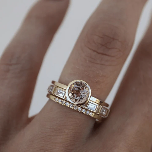 Bague Vintage en Or Sertie d’un Cristal