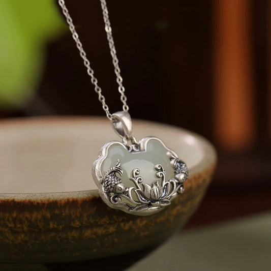 Collier Vintage Fleur de Lotus en Forme de Poisson en Argent
