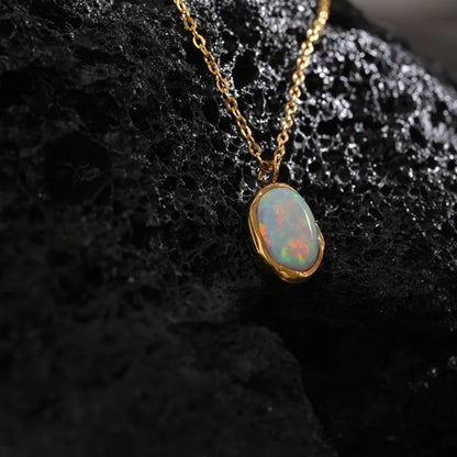 Collier Vintage Pierre Opale Lumineuse