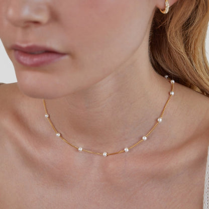 Collier en Perles et Or Intemporel